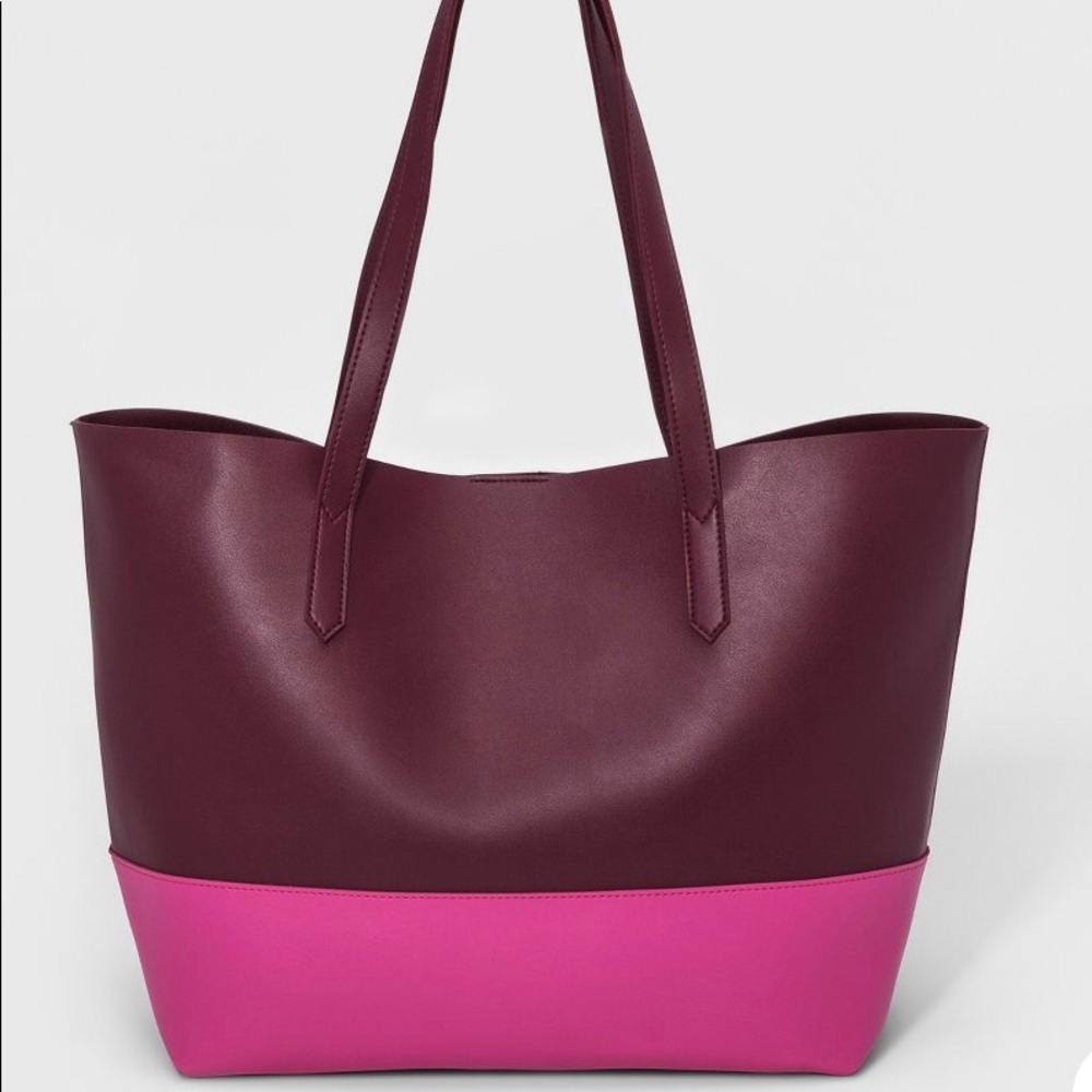 Handbags - Picture 7 of 14